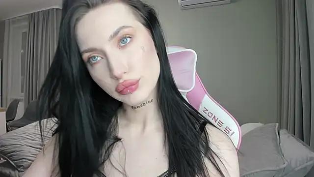 JenniferQueen11 from StripChat