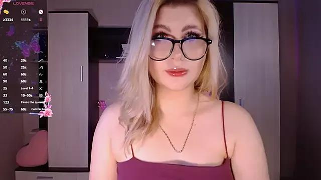 Jenny_Murr from StripChat is Freechat
