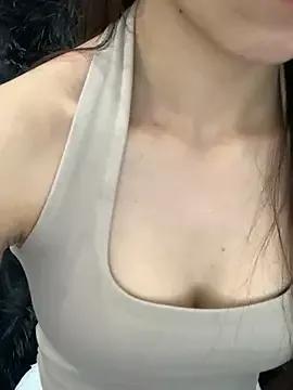 JennyQueen18 from StripChat