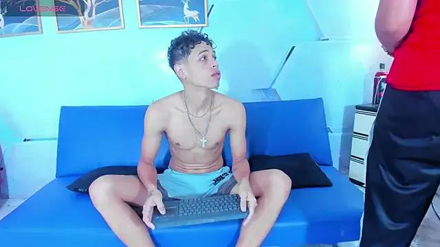 Jesse_and_joy from StripChat is Freechat