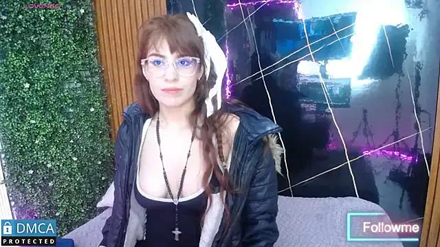 Photos of Jessi_Walker from StripChat is Freechat