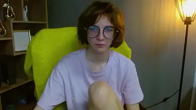 juicyPenny from StripChat is Freechat