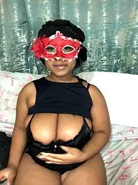 Juicytits38 from StripChat is Freechat