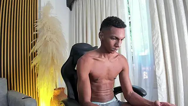 JulienSaint from StripChat is Freechat