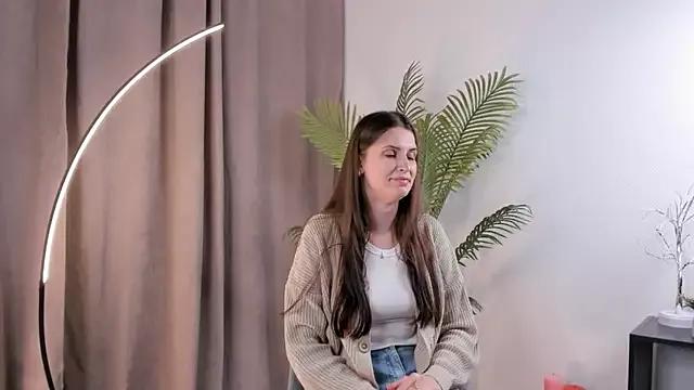 JulieRax from StripChat is Freechat