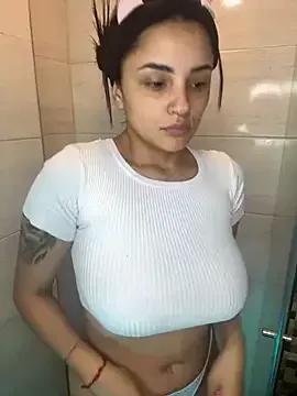 Julieta92_ from StripChat is Freechat