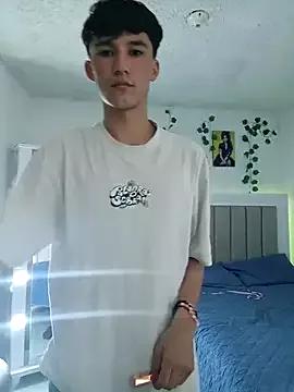 JULLIAN_ from StripChat