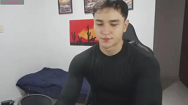 Justin_falcon_ from StripChat is Freechat