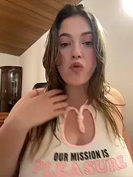Kamilla_Loop from StripChat is Freechat