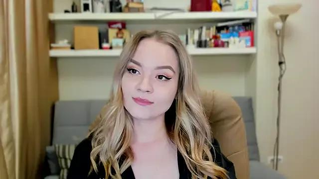 Kara_Smith_ from StripChat is Freechat