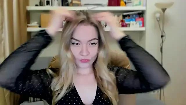 Kara_Smith_ from StripChat