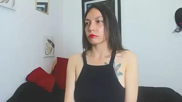 Karla_Goldenst from StripChat is Freechat