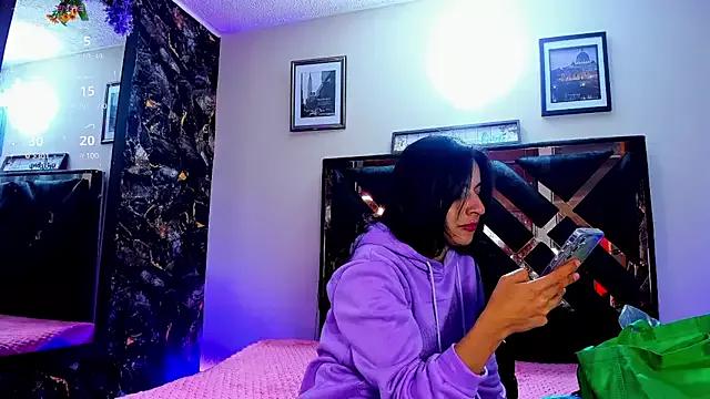 Girls: try live performances with matured performers, from dancing to quirks, in a variety of beautiful sex cams.