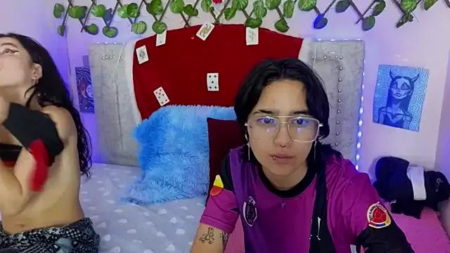katalinathxandbritney1 from StripChat