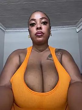 Katamia25 from StripChat