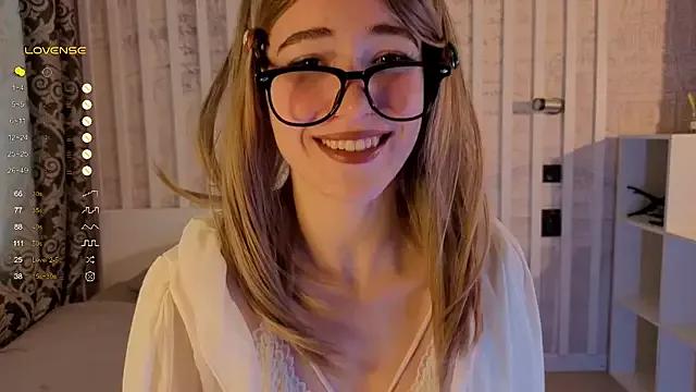 Kate_angels from StripChat is Freechat