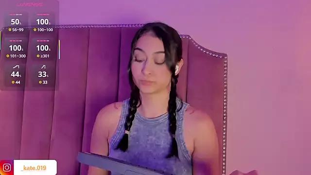 Kate_bale from StripChat is Freechat