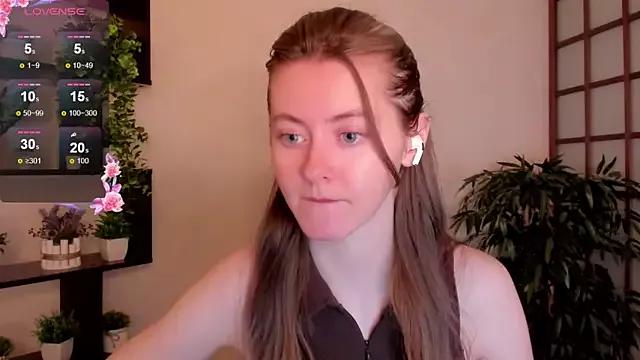 KateCuddle from StripChat is Freechat