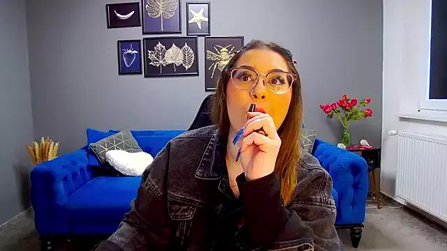 Katewalker_ from StripChat is Freechat