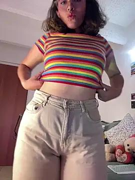 Girls: try live performances with matured performers, from dancing to quirks, in a variety of beautiful sex cams.