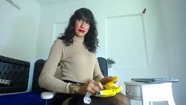Girls: try live performances with matured performers, from dancing to quirks, in a variety of beautiful sex cams.