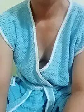 Katie_g from StripChat is Freechat