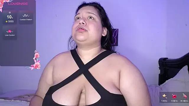 kattypeach1 from StripChat