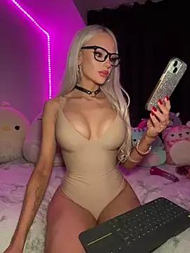 Italian-young hotness - These online randy colombian-mature strippers will entertain you with their freaky moves and sensual cam shows. From lovense and trimmed-white to thickcock and small-tits-teens, these sluts know how to ignite and entertain your itch.