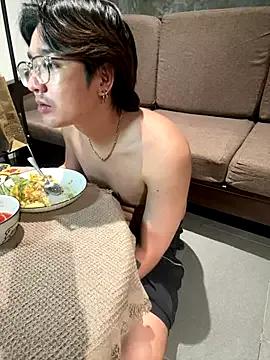 Photos of KayNguyenn from StripChat is Freechat