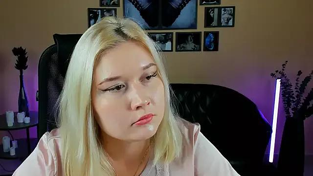 Kelly_Griffith from StripChat is Freechat