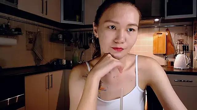 Kelly_Yon from StripChat