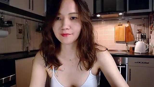 Kelly_Yon from StripChat