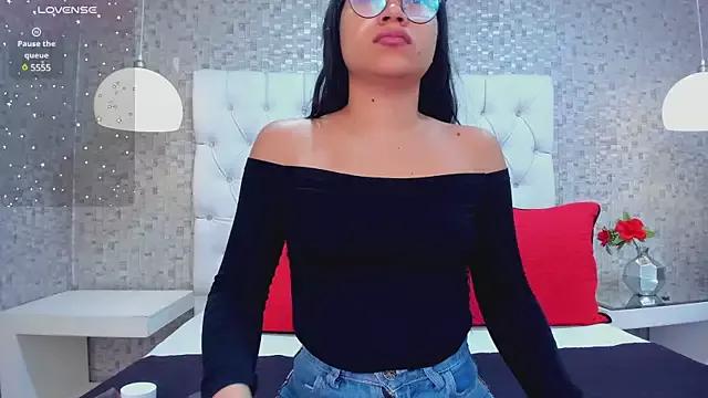 KendallFosterr from StripChat is Freechat