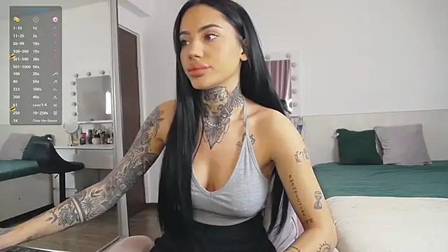 Kendraaaa18 webcams show profile image 