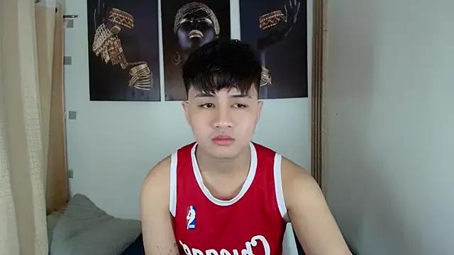 KentAivan from StripChat is Freechat