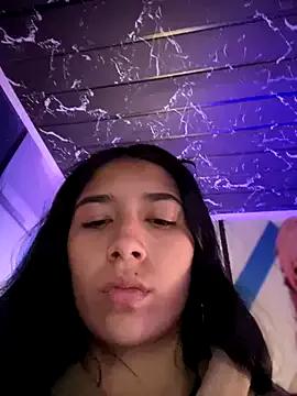 Kiaa_scarlett from StripChat is Freechat