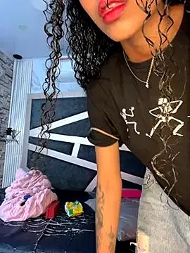Kiara_Zahiri__ from StripChat is Freechat