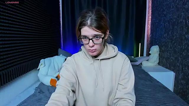 KIKI_Krash from StripChat