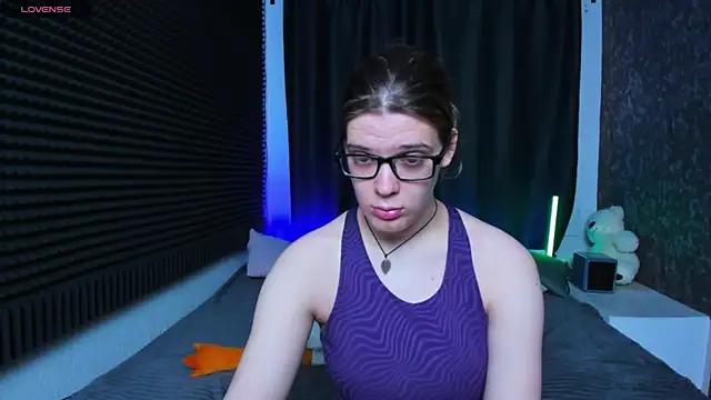 KIKI_Krash from StripChat