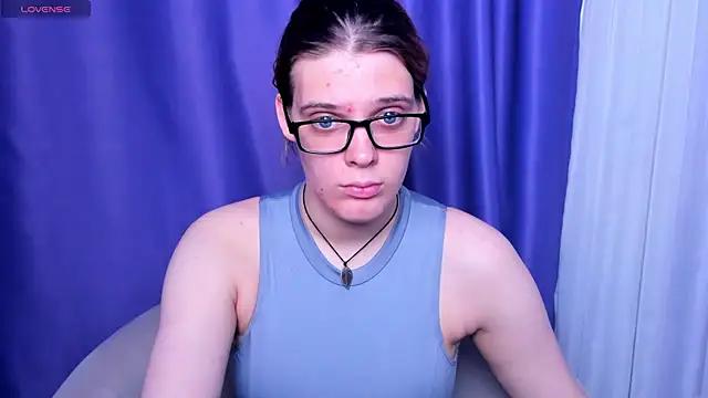 KIKI_Krash from StripChat