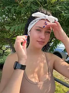 KikiWatson from StripChat