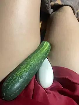 Kim-Sarah99 from StripChat is Freechat