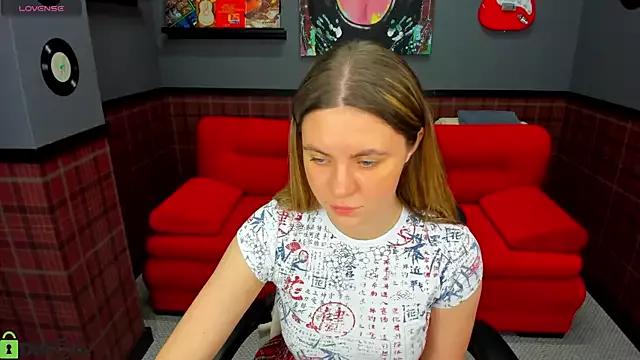Kimberly_Warner from StripChat is Freechat