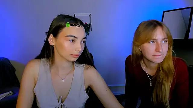 kimi_glow from StripChat