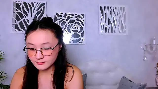 KimmiBoom from StripChat