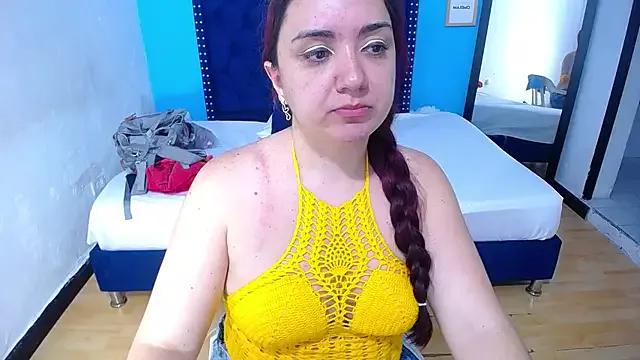 kinky_redhead18 from StripChat is Freechat
