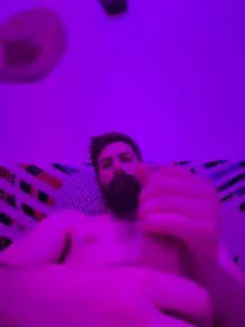 kinkyguy04 from StripChat