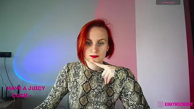 KinkyMissCherry from StripChat