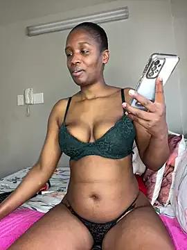 Kinkyy_ from StripChat