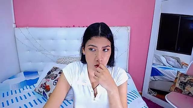 kinkyyschoolgirl on StripChat 